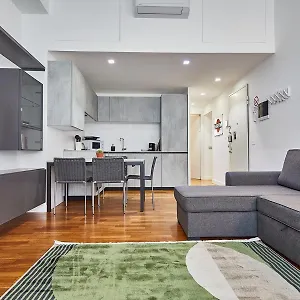 Moderno Trilocale Moscova Brera Milán